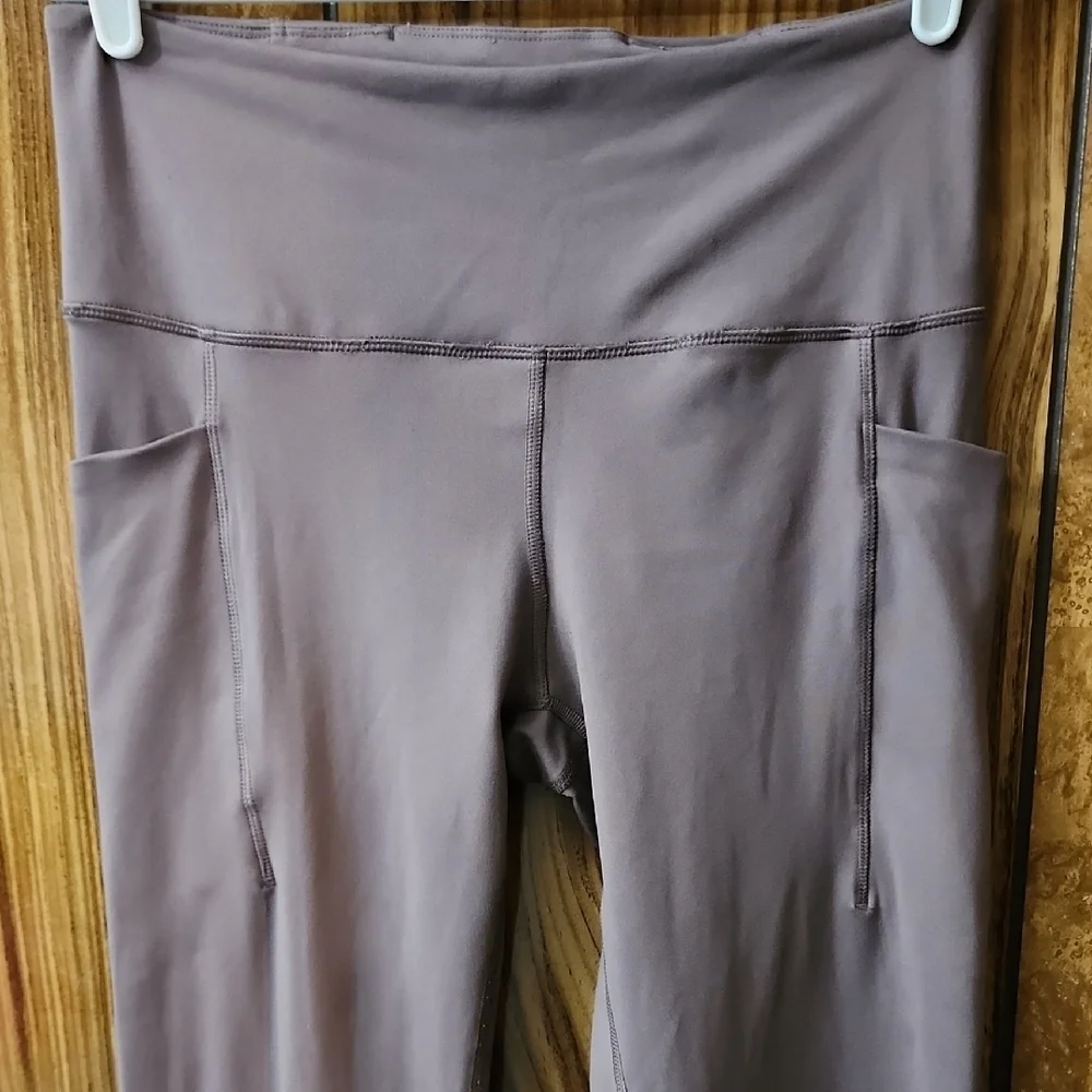 Purple Boot Cut High-Waisted Athletic Pants Size M